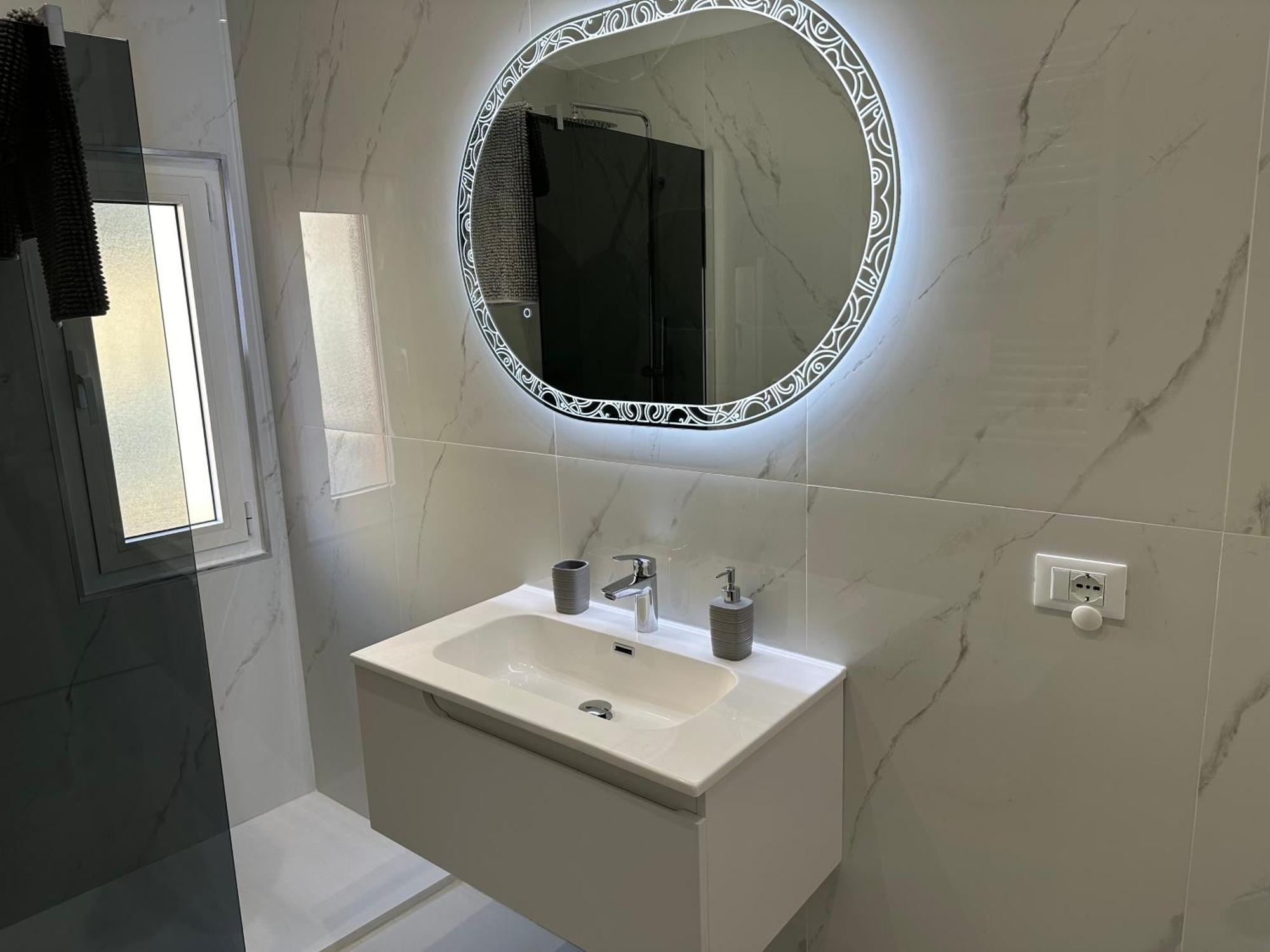 Elsa & Reseda Apartments Сан Ремо Екстериор снимка